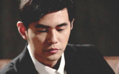 周杰伦乱扔垃圾 回应：想帮老人做回收增加收入